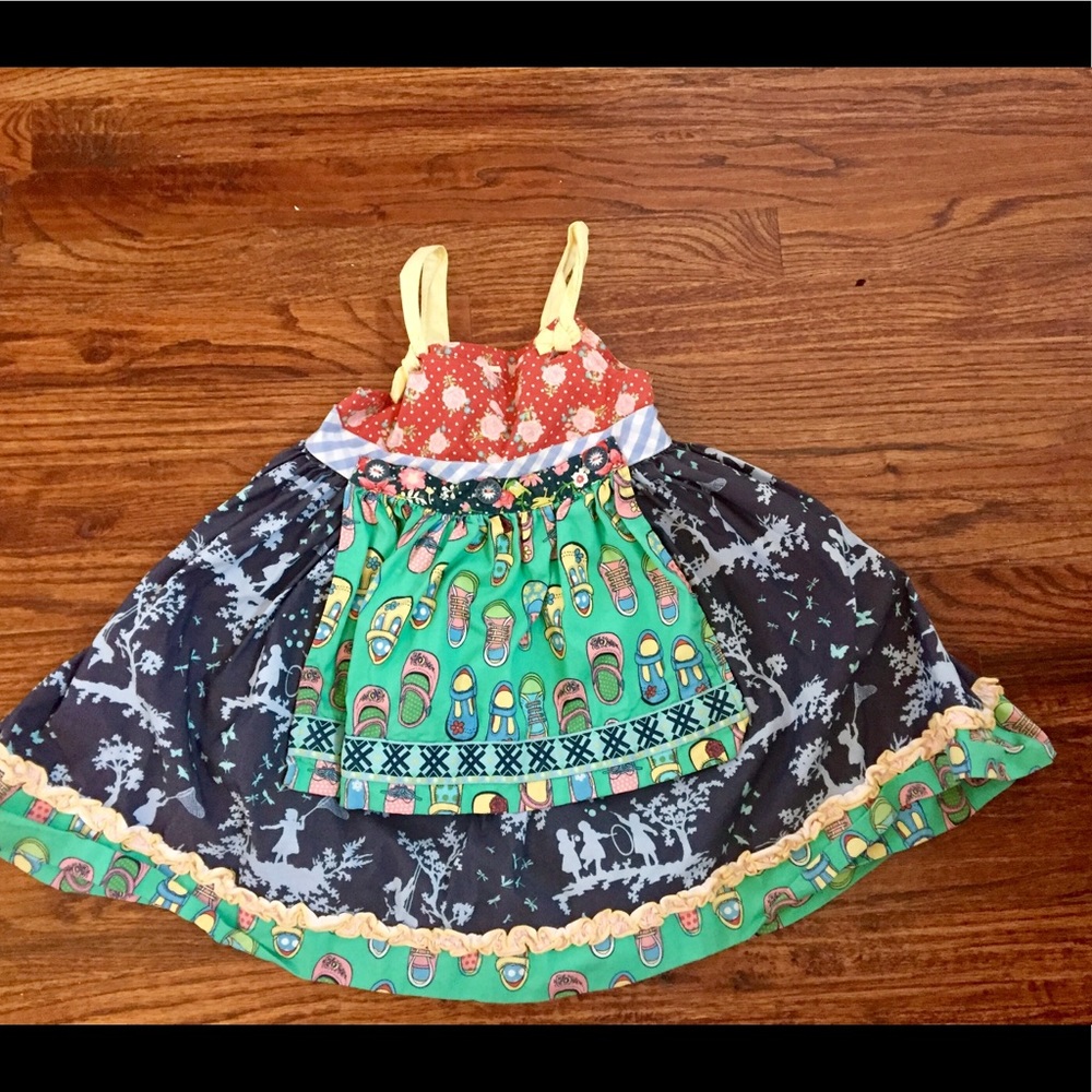 Matilda Jane size 4 knot dress w/ reversible apron